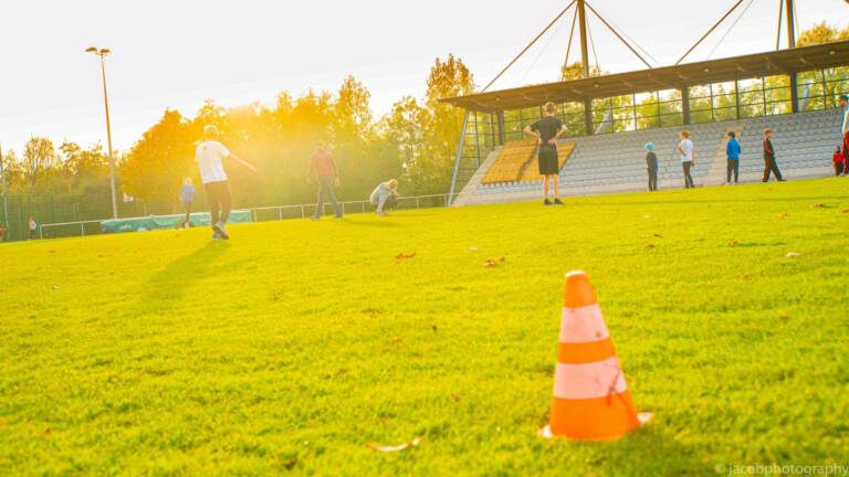 Outdoorspiele im Ahorn Sportpark